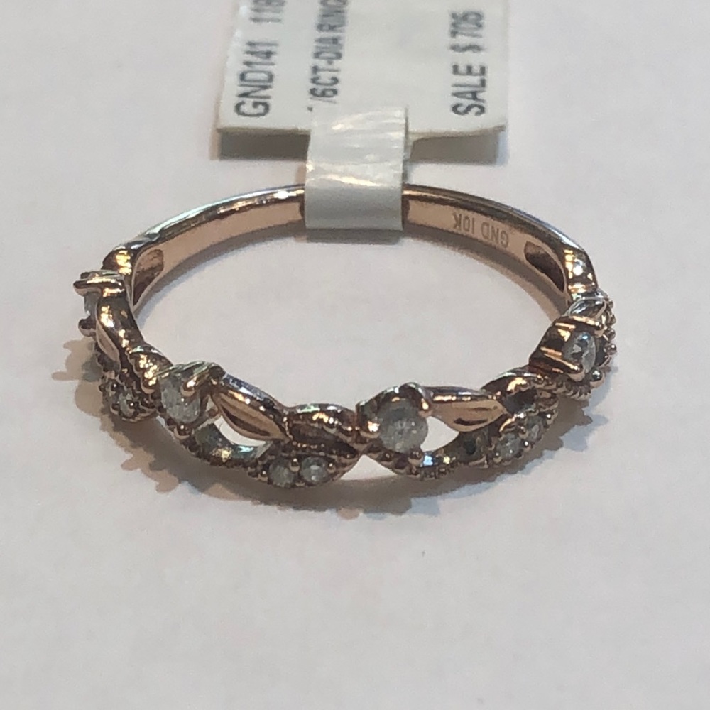 10k rose gold diamond band